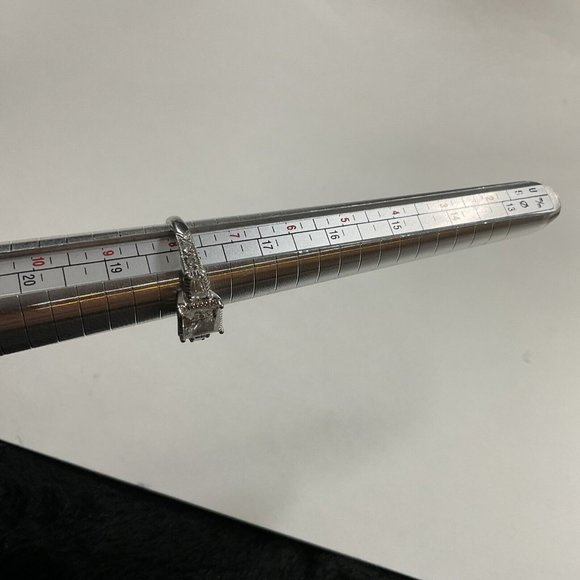 Sterling Silver and Cubic Zirconia Emerald Cut Engagement Ring Sz 8 KL DESIGNS - Picture 3 of 8